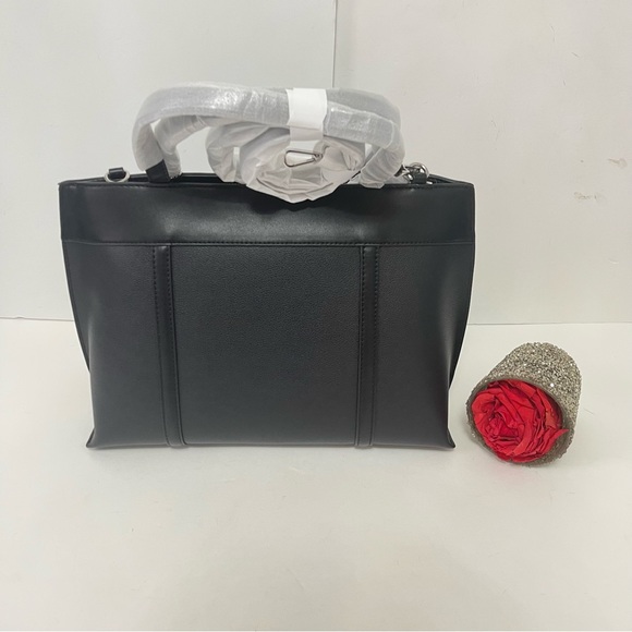 Calvin Klein Gillian Satchel Handbag In Black & Silver - New With Tag- Reemoly - Picture 10 of 13